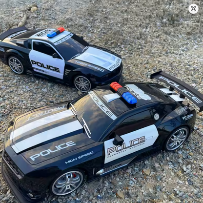 Grande voiture de police télécommandée pour enfant